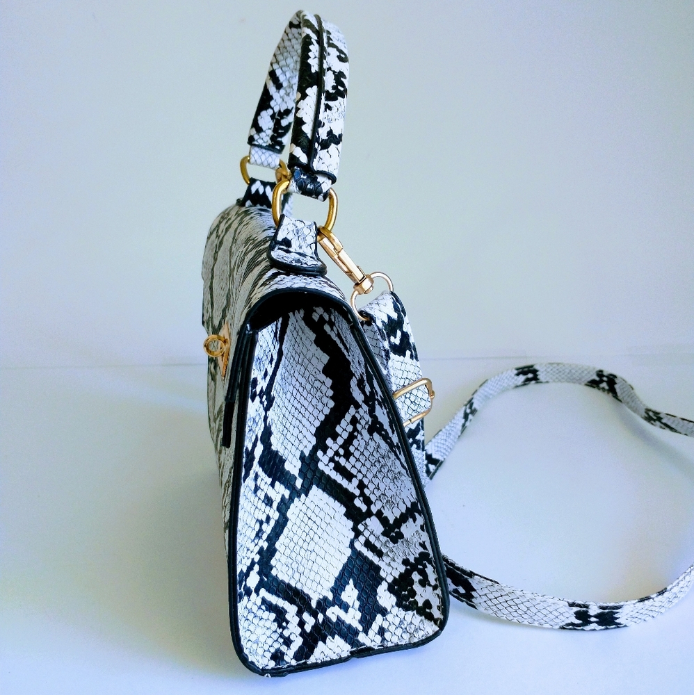 BUNDLE+2 Shein Crossbody Bag/Belt bag - Picture 5 of 10